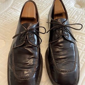 Gucci lace up cordovan shoe